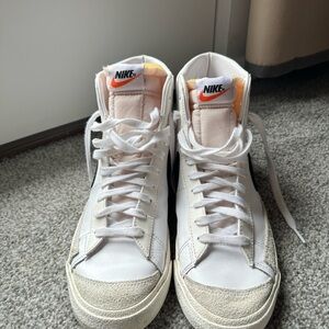 Nike Blazer Mid ‘77 High-Top Sneakers